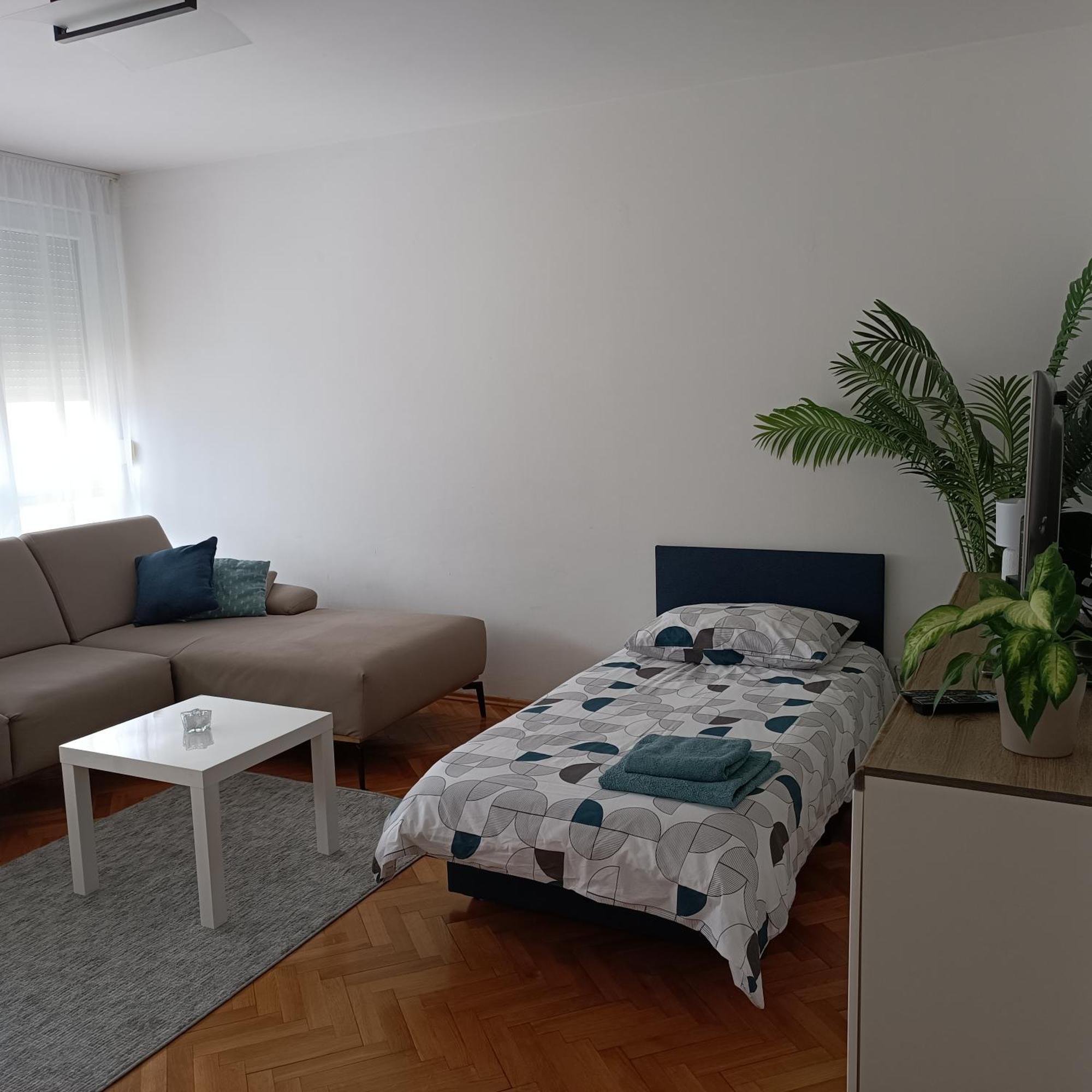 Viki * Zagreb